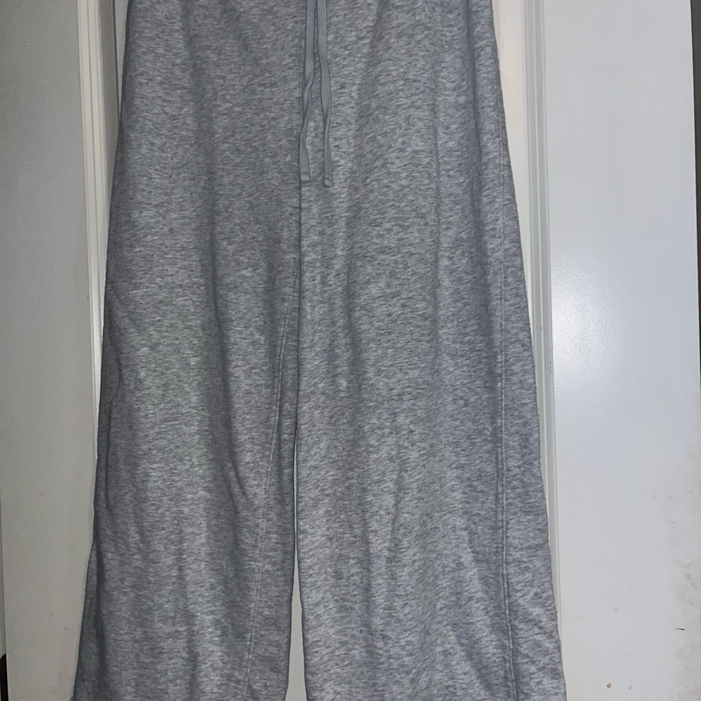 sweatpants - Picture 3 of 3
